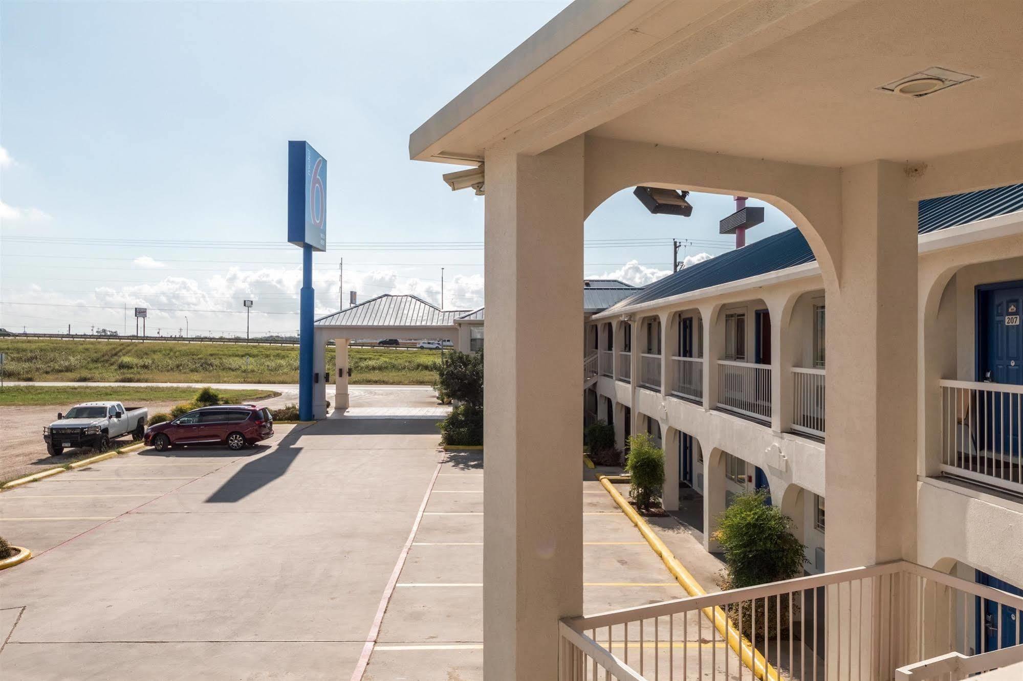Motel 6 Seguin Tx Ngoại thất bức ảnh