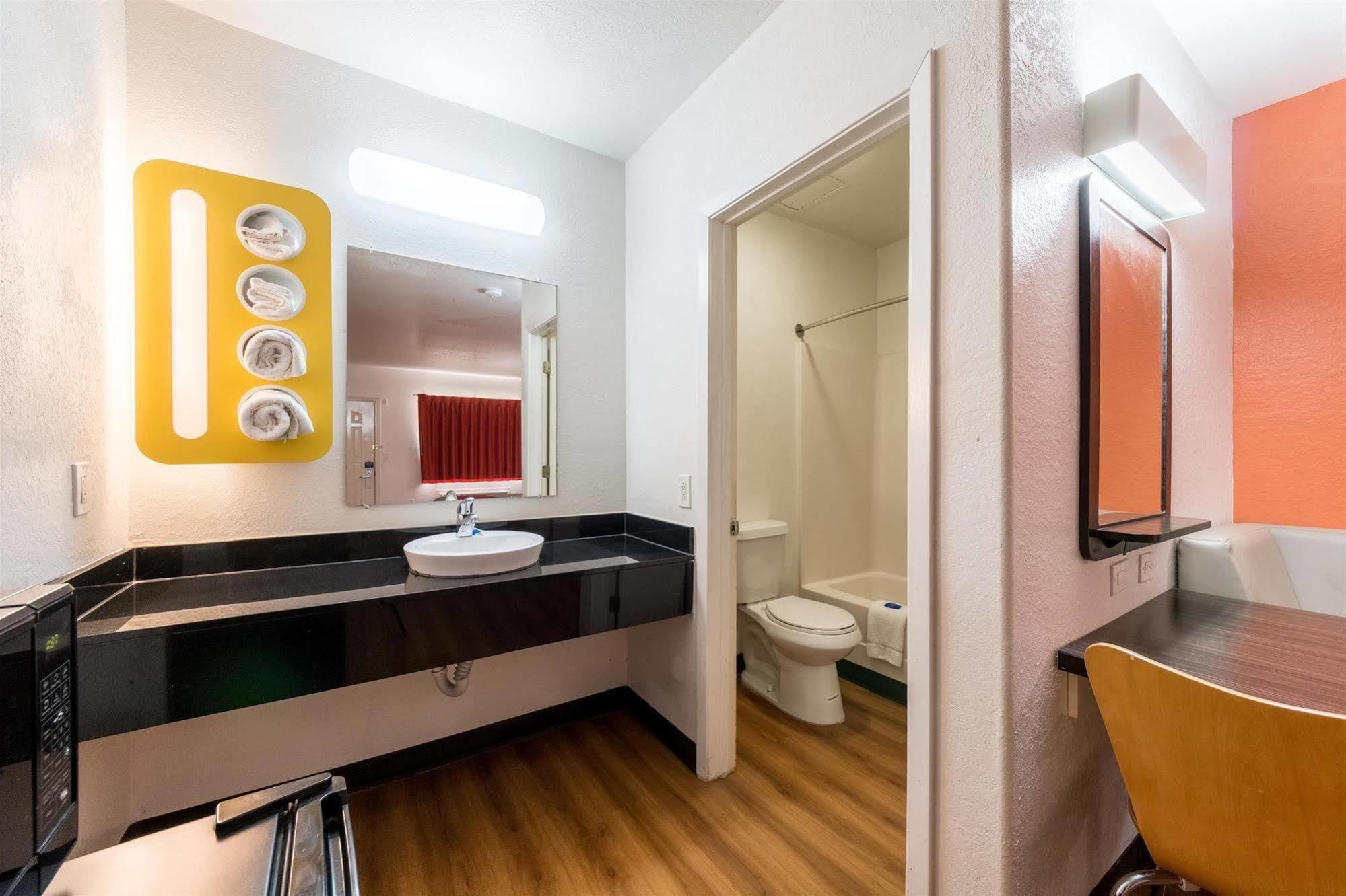 Motel 6 Seguin Tx Ngoại thất bức ảnh