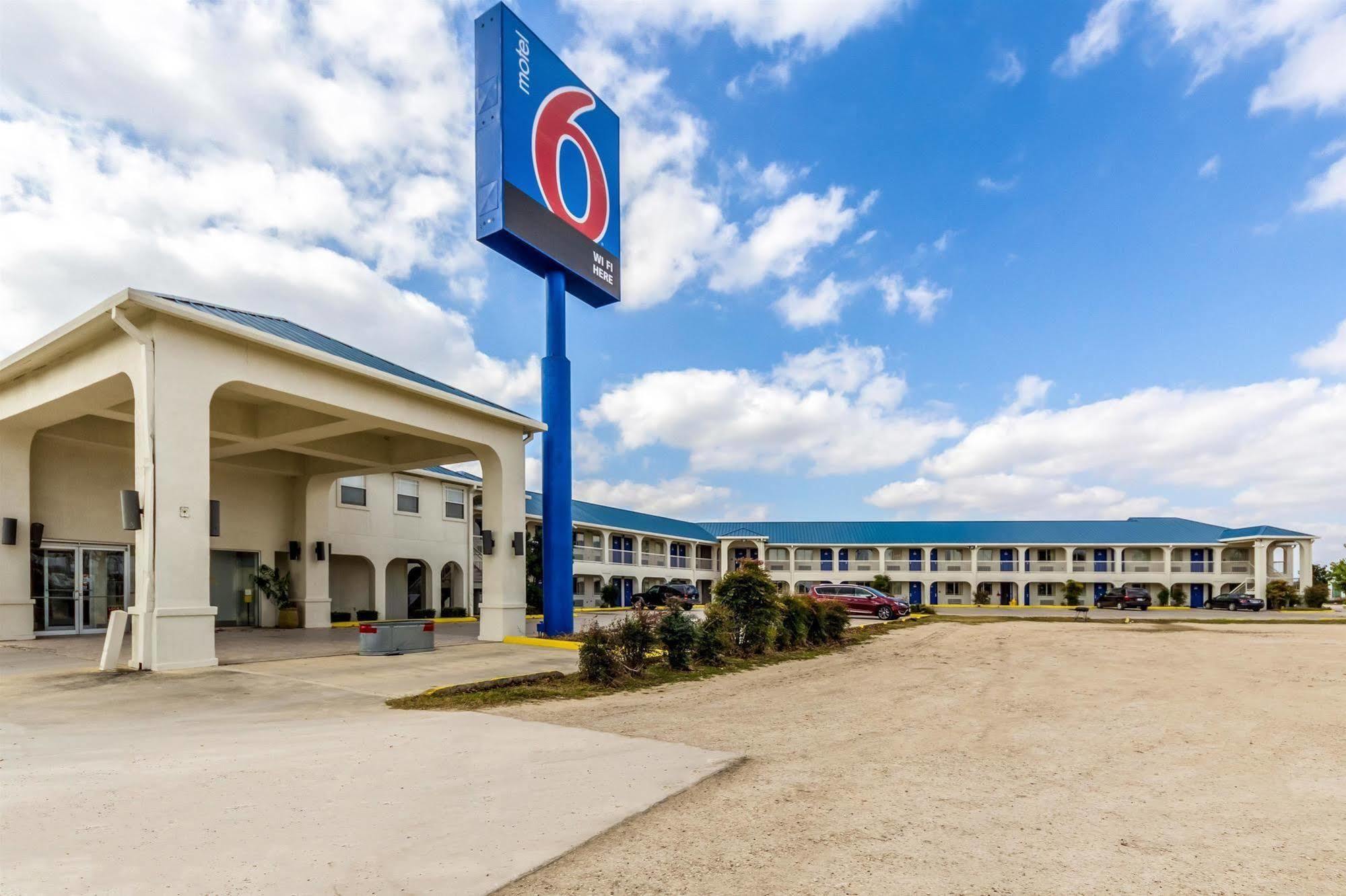 Motel 6 Seguin Tx Ngoại thất bức ảnh